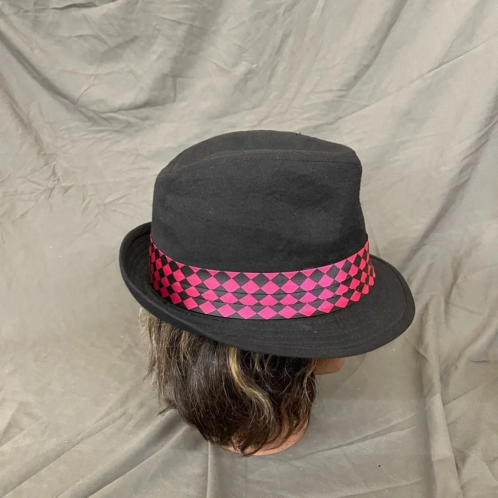 Vintage 90’s Forever 21 fedora with hot pink satin hat band unisex